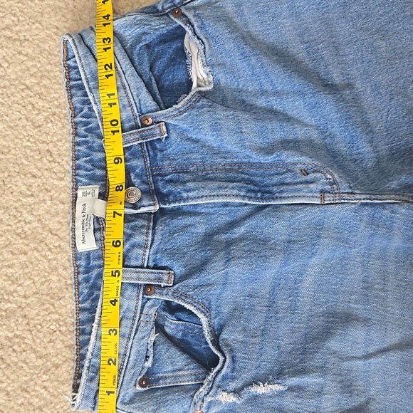 Abercrombie & Fitch The 80's Mom High Rise Distressed Jeans 28 Long - Picture 7 of 12
